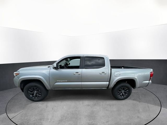 Used 2023 Toyota Tacoma SR5 w/ Technology Package image 4