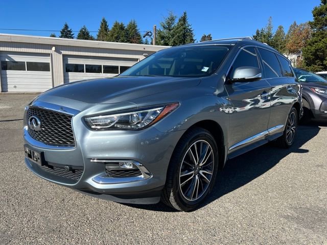 Used 2017 INFINITI QX60 Luxe w/ Deluxe Technology Package