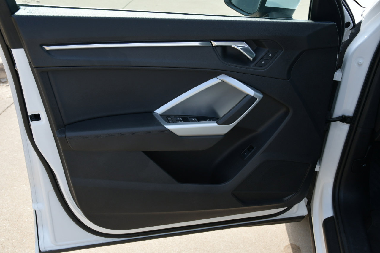 Used 2020 Audi Q3 2.0T Premium image 7