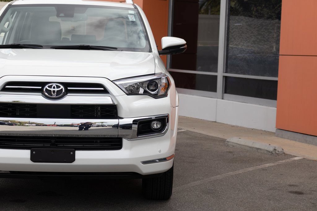 Used 2023 Toyota 4Runner Limited AWD/4WD image 6