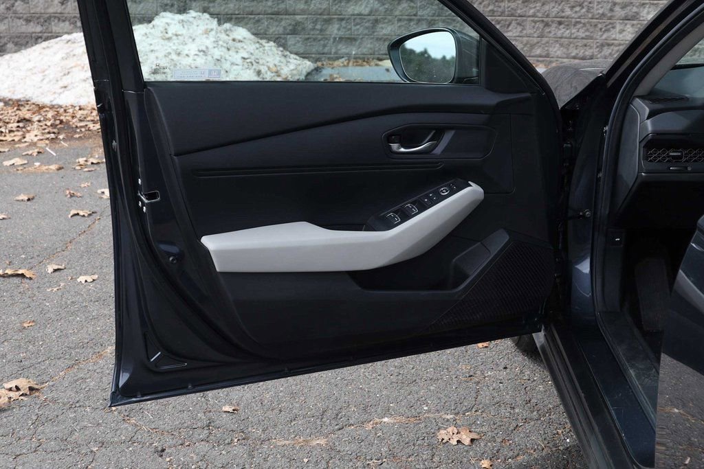 Used 2025 Honda Accord LX image 22