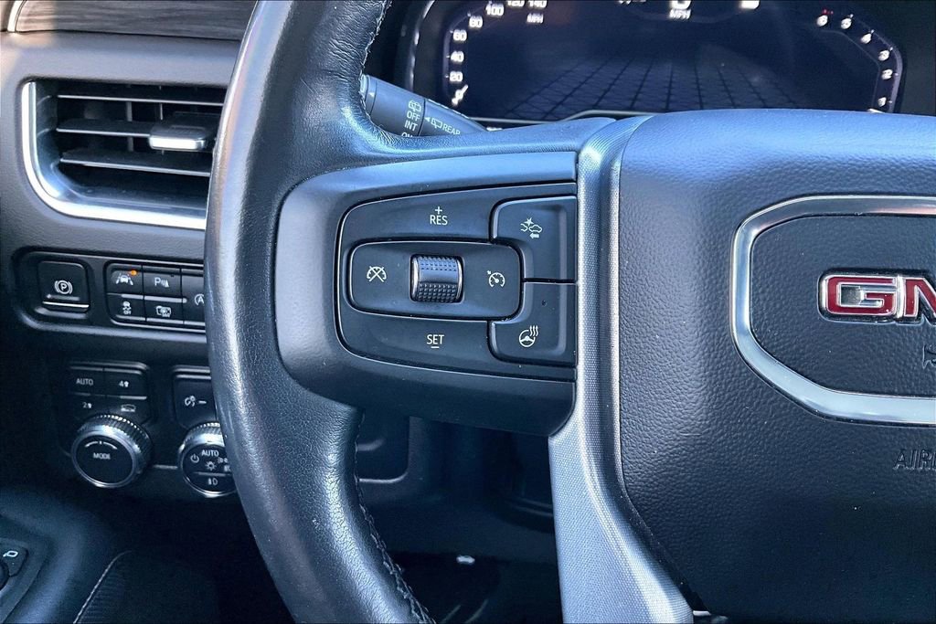 Used 2022 GMC Yukon SLT w/ SLT Premium Package image 22