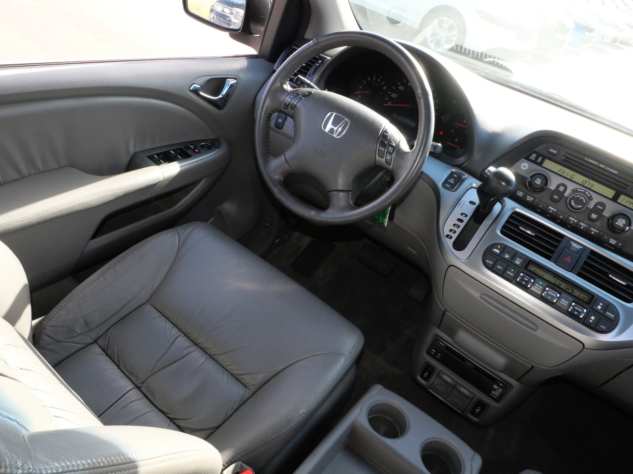 Used 2010 Honda Odyssey EX-L image 9