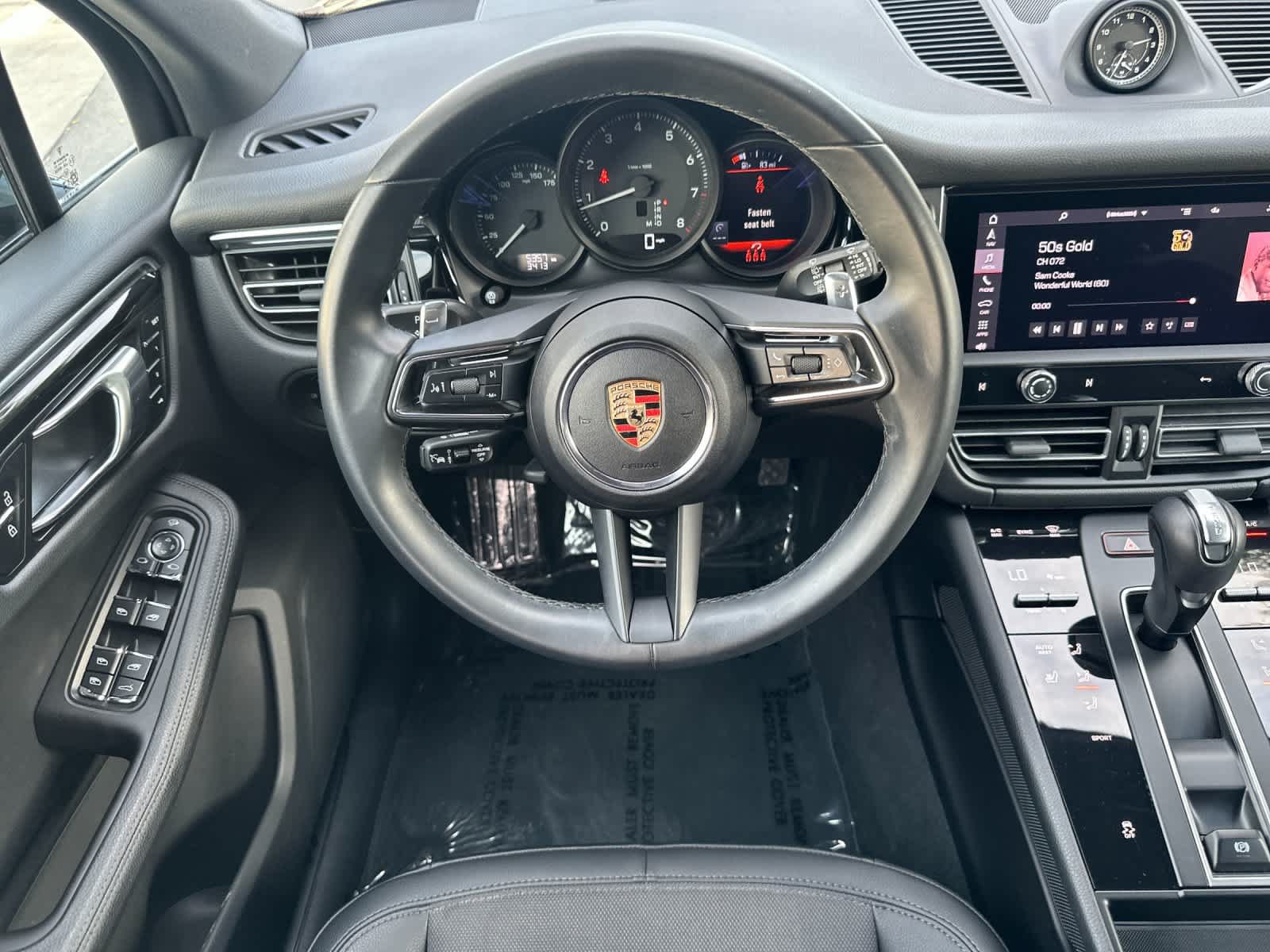 Certified 2025 Porsche Macan AWD/4WD image 15