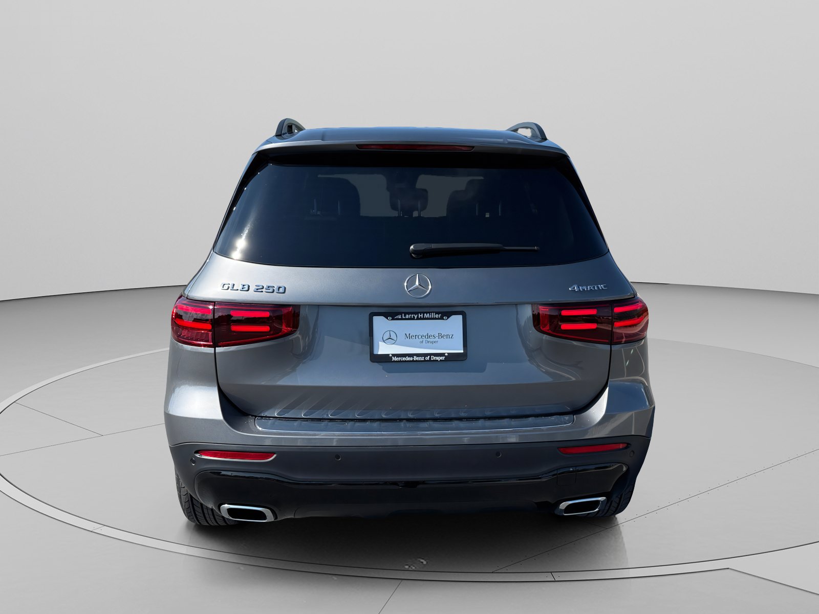 New 2026 Mercedes-Benz GLB 250 4MATIC image 4