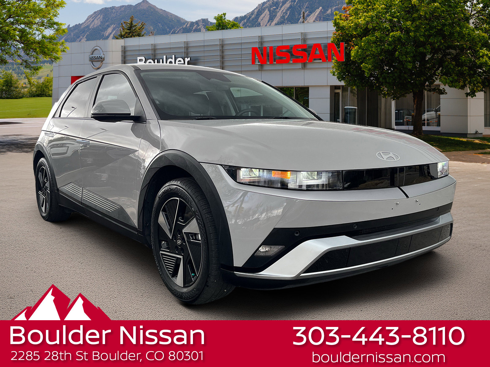 Used 2025 Hyundai Ioniq 5 SE image 1