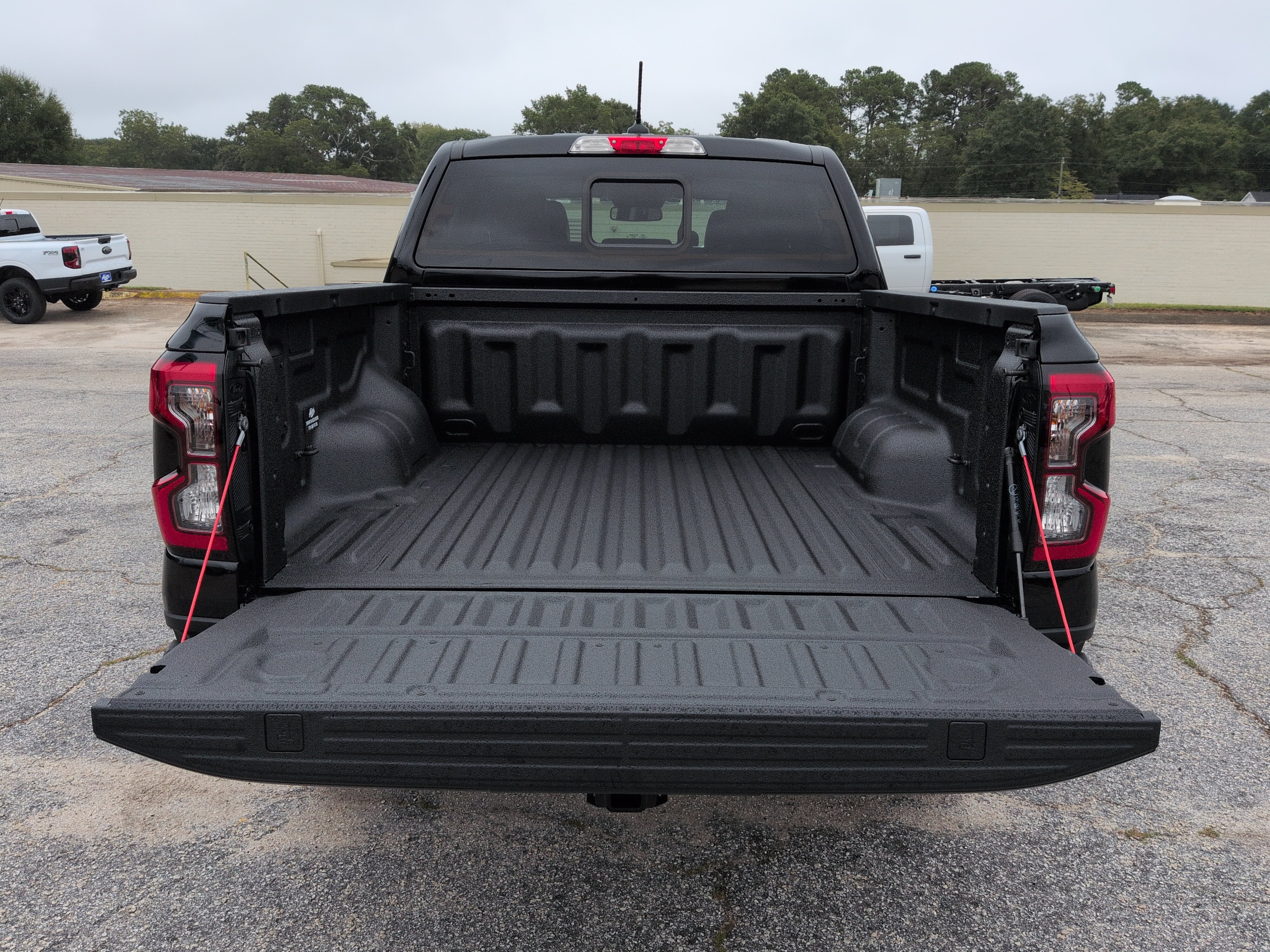 New 2026 Ford Ranger Lariat w/ FX4 Off-Road Package AWD/4WD image 11