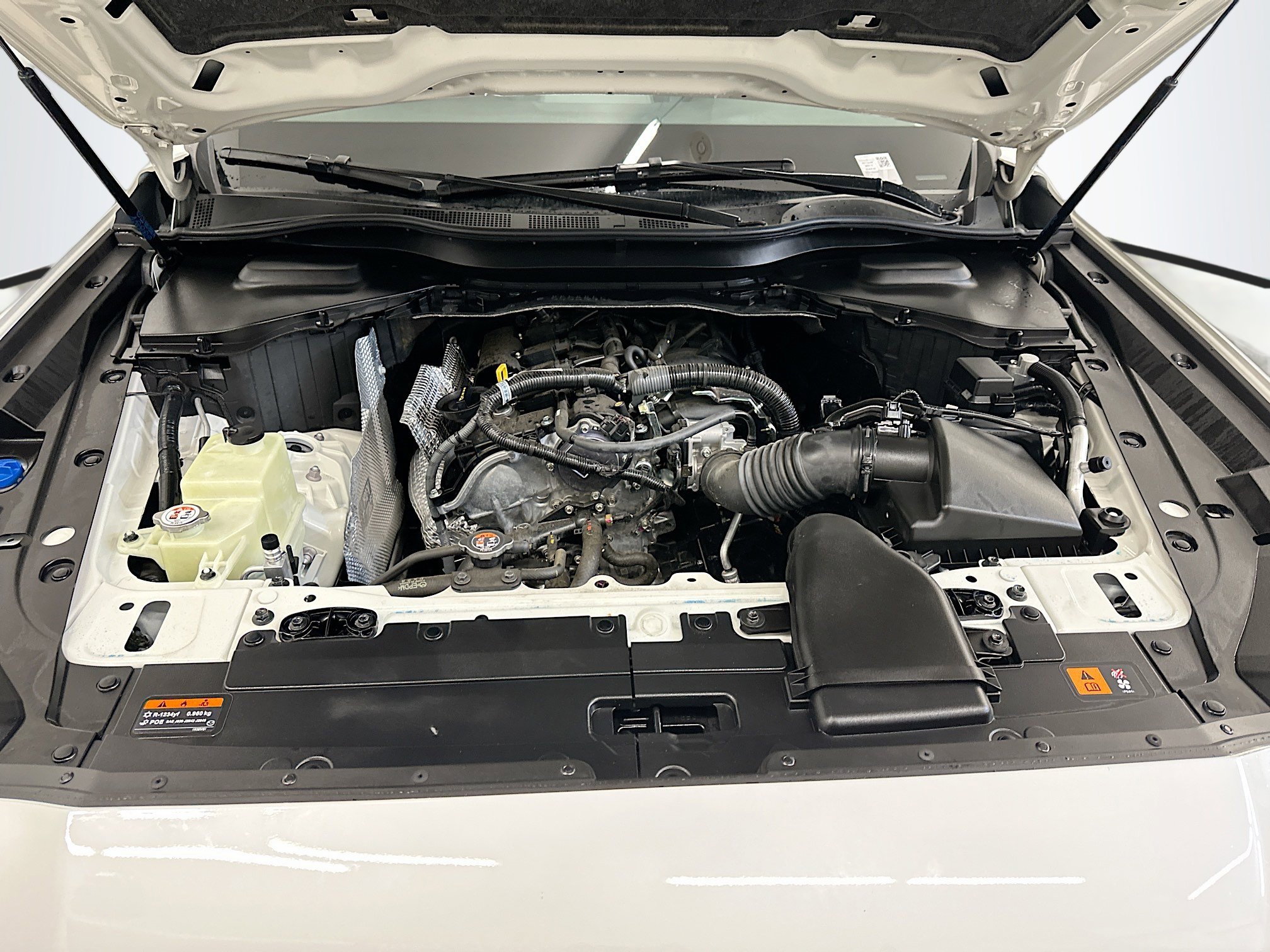 Used 2024 MAZDA CX-90 Plug-In Hybrid w/ Preferred image 37