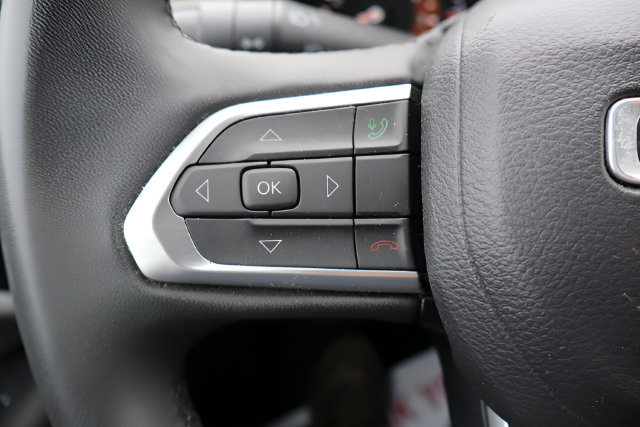 Used 2024 Jeep Compass Latitude AWD/4WD image 19