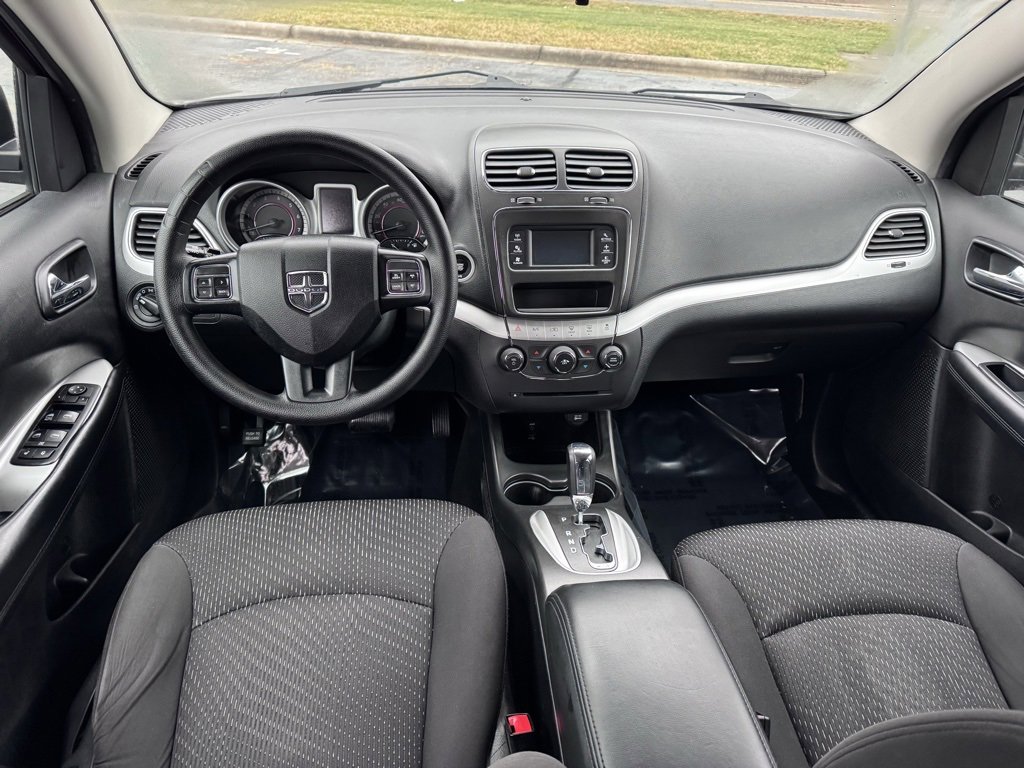 Used 2017 Dodge Journey SE image 5