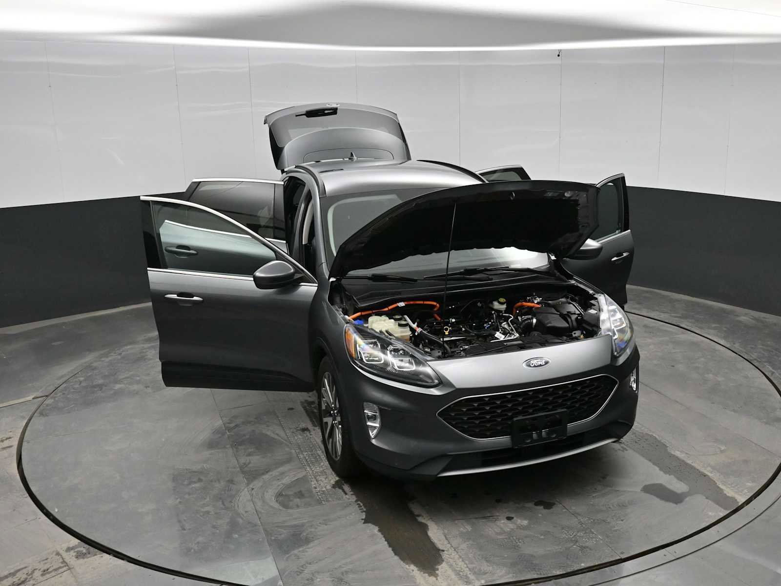 Used 2021 Ford Escape Titanium image 39