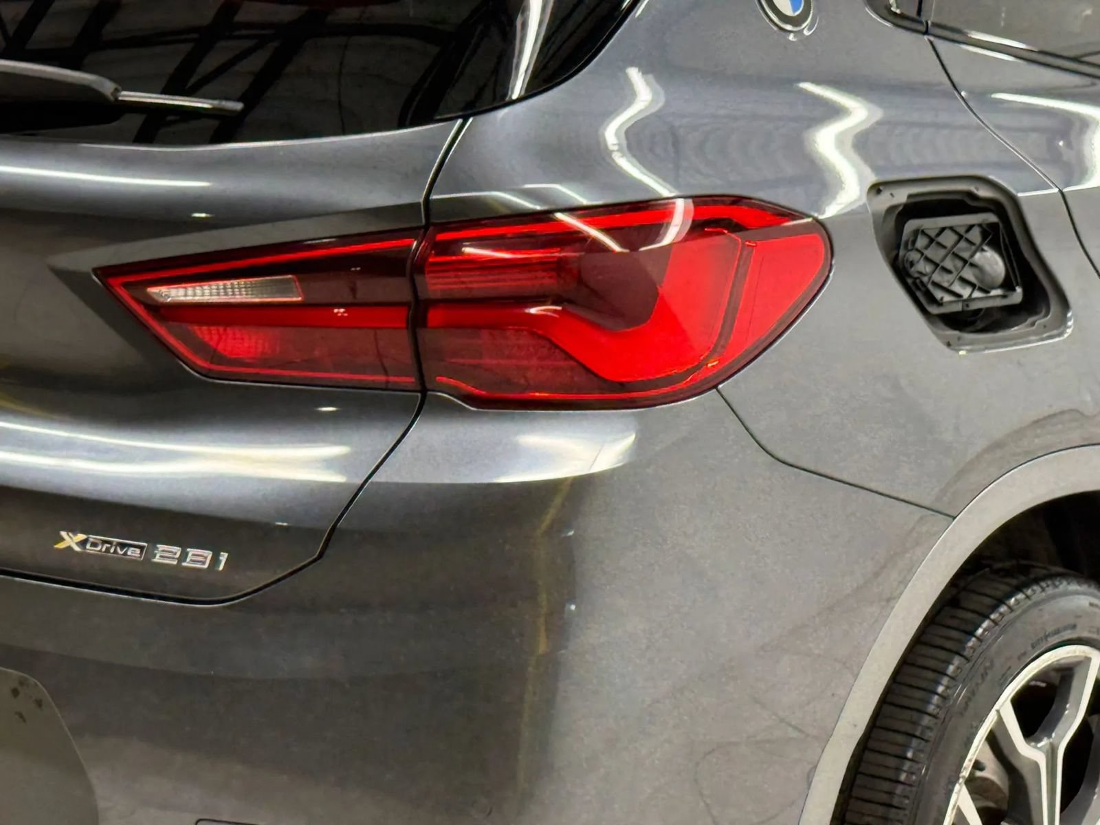 Used 2018 BMW X2 xDrive28i w/ M SportX Package AWD/4WD image 10