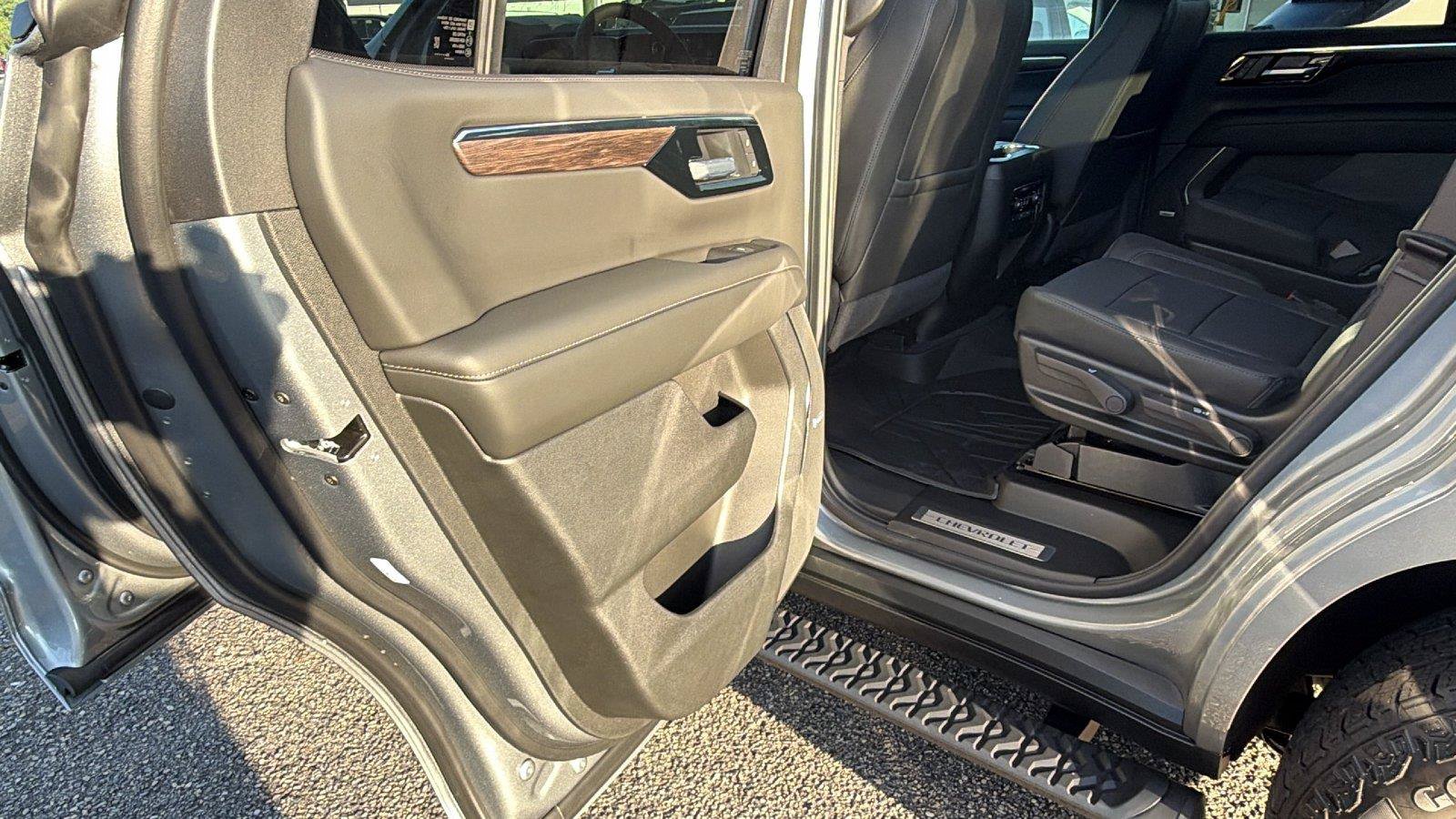 New 2026 Chevrolet Tahoe Z71 w/ Z71 Off-Road Package AWD/4WD image 18