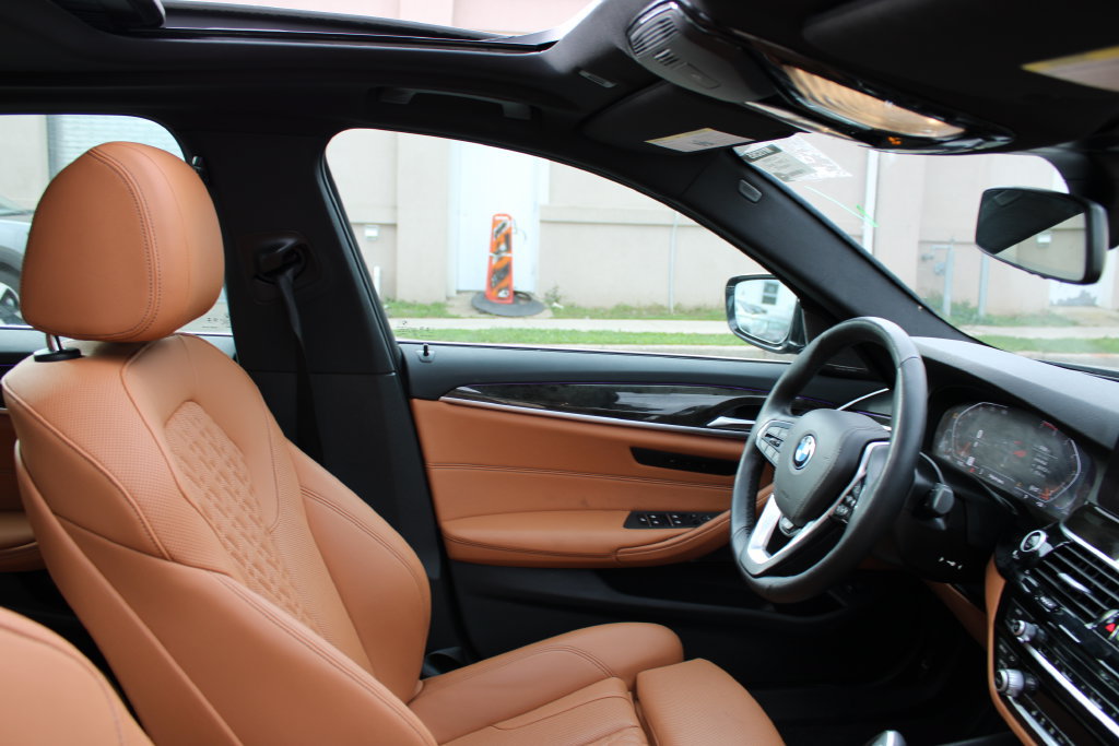 Used 2023 BMW 530i xDrive w/ Premium Package AWD/4WD image 20