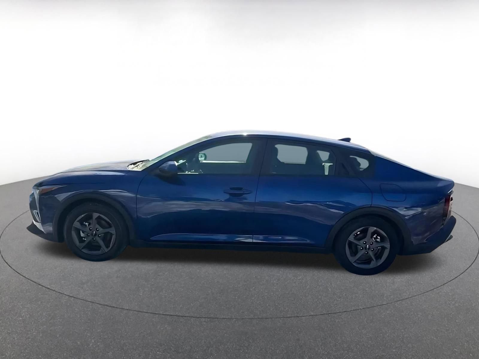Used 2025 Kia K4 FWD image 9