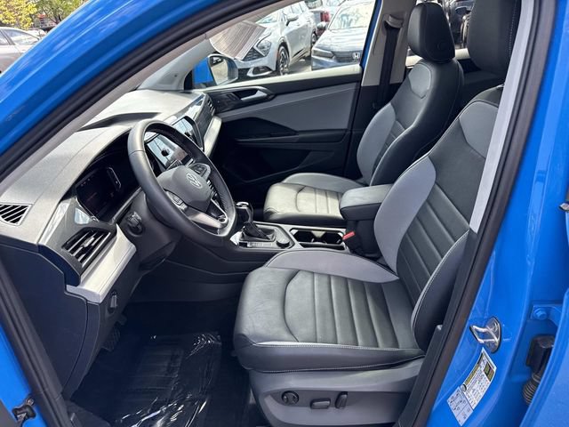 Used 2022 Volkswagen Taos SEL w/ Panoramic Sunroof Package AWD/4WD image 14
