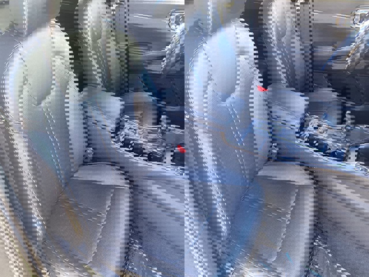 Used 2024 Kia Sorento S image 24