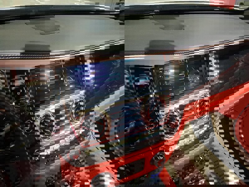 Used 2018 Rolls-Royce Dawn image 17