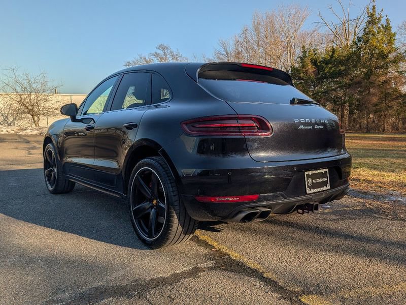 Used 2018 Porsche Macan Turbo image 5