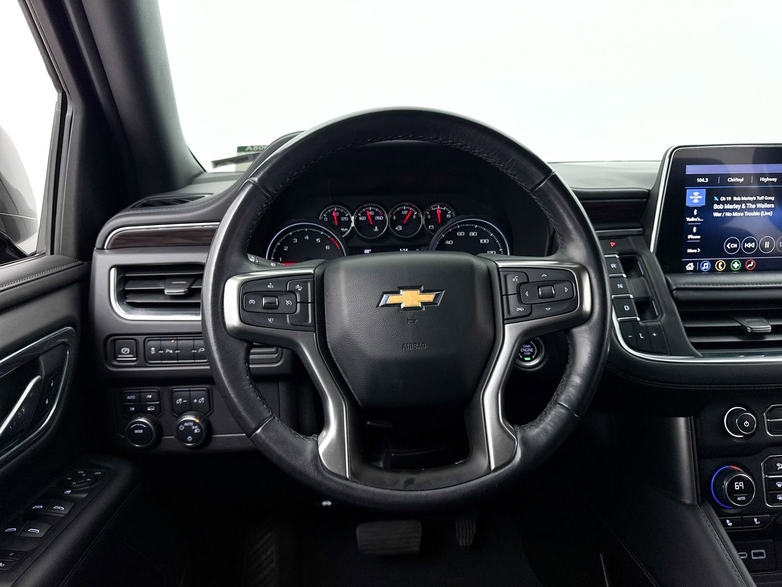 Used 2021 Chevrolet Tahoe LT AWD/4WD image 3
