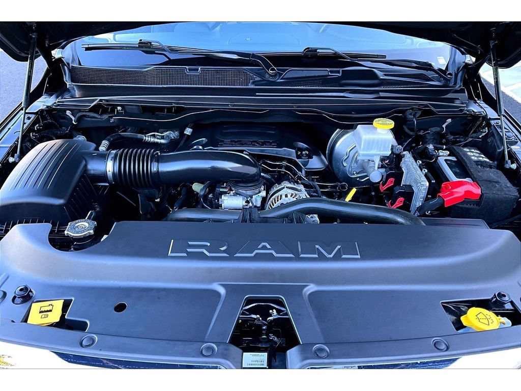 Used 2023 RAM 1500 Laramie AWD/4WD image 10