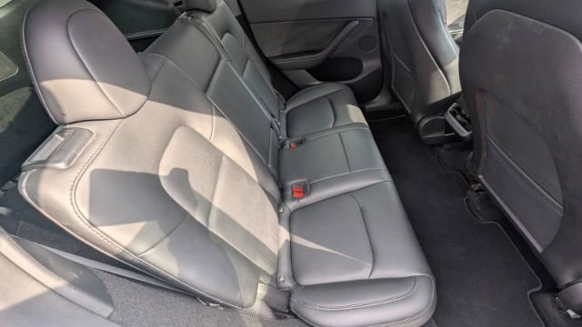 Used 2023 Tesla Model Y Long Range image 21
