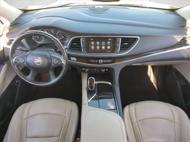 Used 2018 Buick Enclave Essence FWD image 18