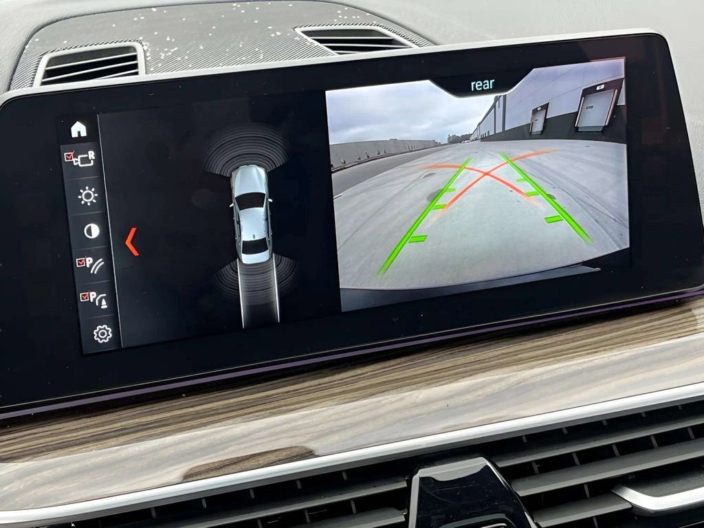 Used 2018 BMW 530e xDrive image 23