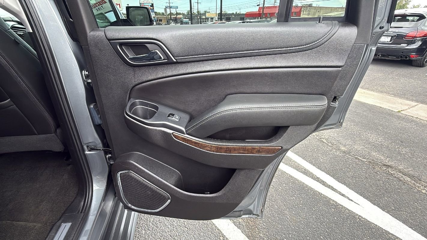 Used 2018 Chevrolet Tahoe LT AWD/4WD image 15