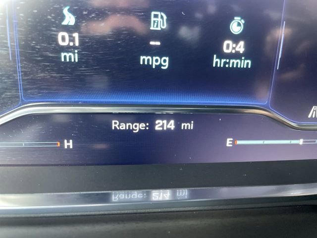 Used 2022 Chevrolet Tahoe RST w/ Luxury Package RWD image 12