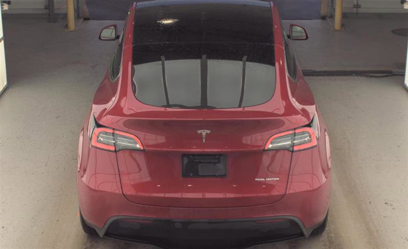 Used 2020 Tesla Model Y Long Range image 10