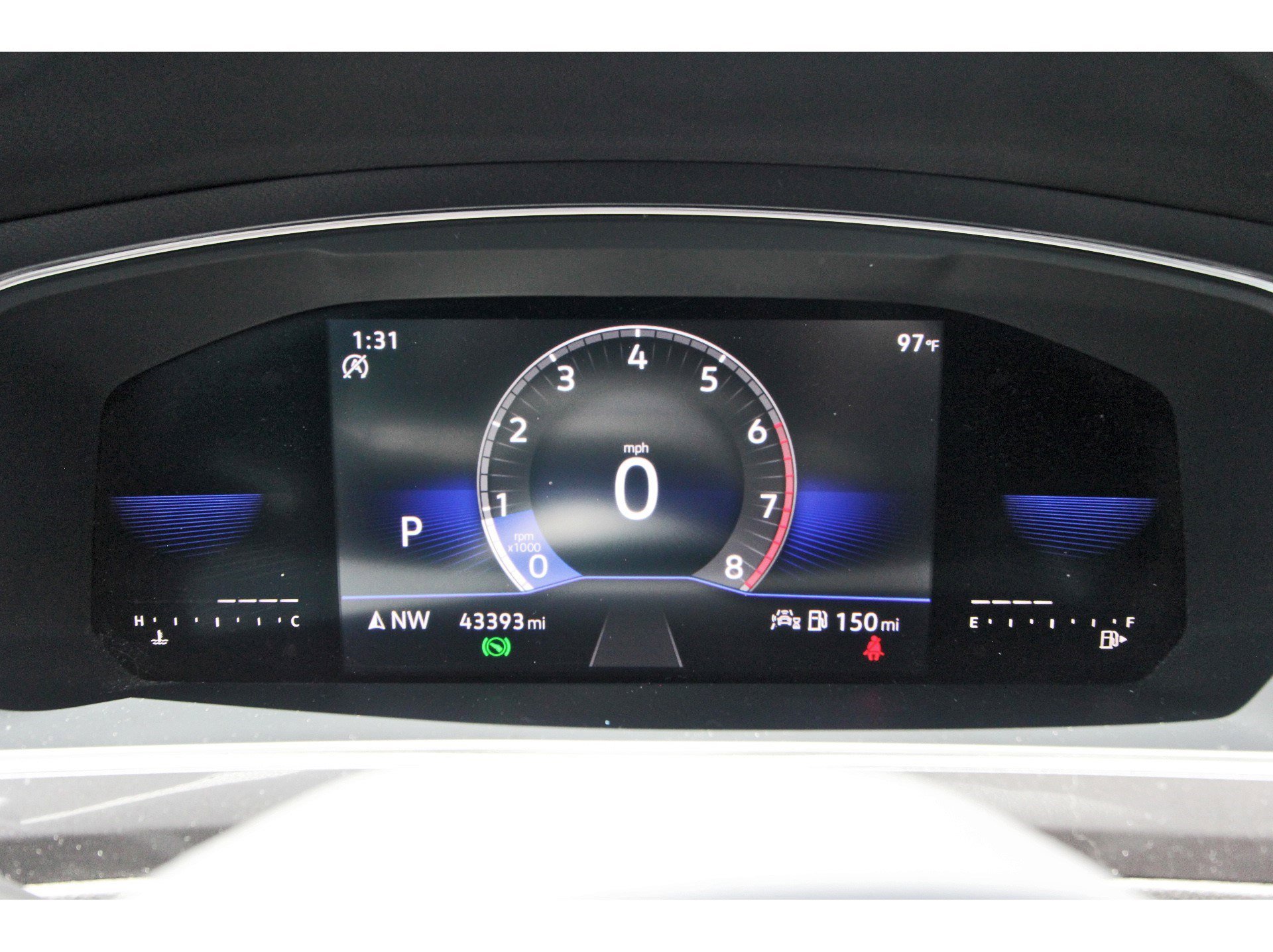 Used 2022 Volkswagen Tiguan SE image 16