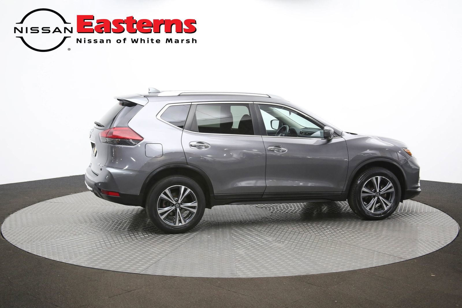 Used 2019 Nissan Rogue SV w/ Premium Package image 46
