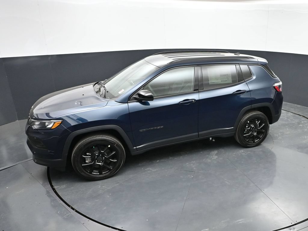 New 2026 Jeep Compass Latitude AWD/4WD image 38