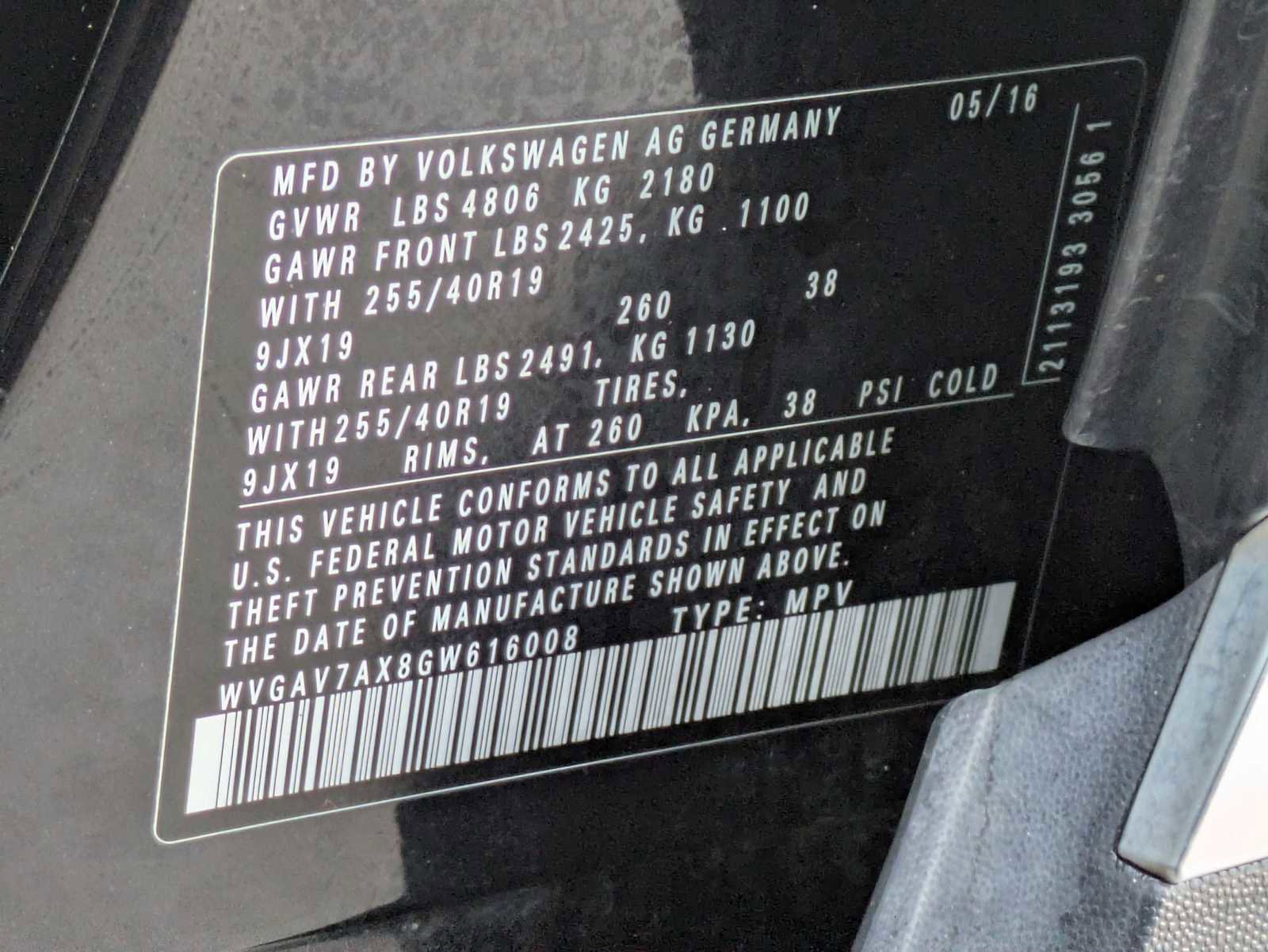 Used 2016 Volkswagen Tiguan SEL image 37