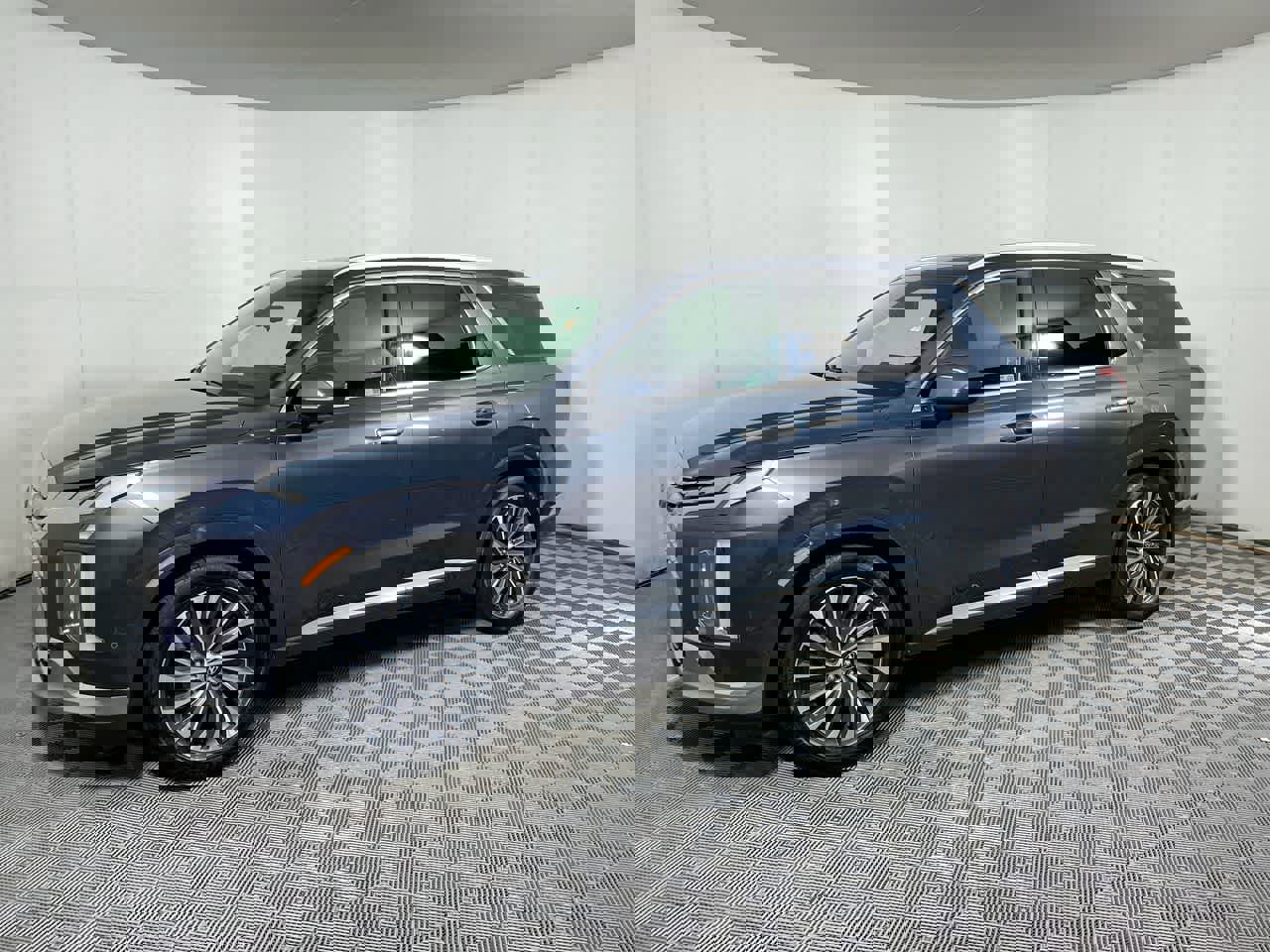 Used 2024 Hyundai Palisade Calligraphy image 11