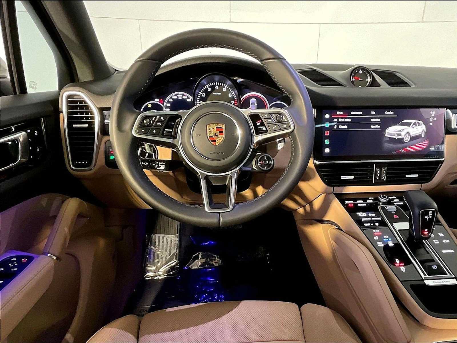 Certified 2023 Porsche Cayenne Platinum Edition AWD/4WD image 13