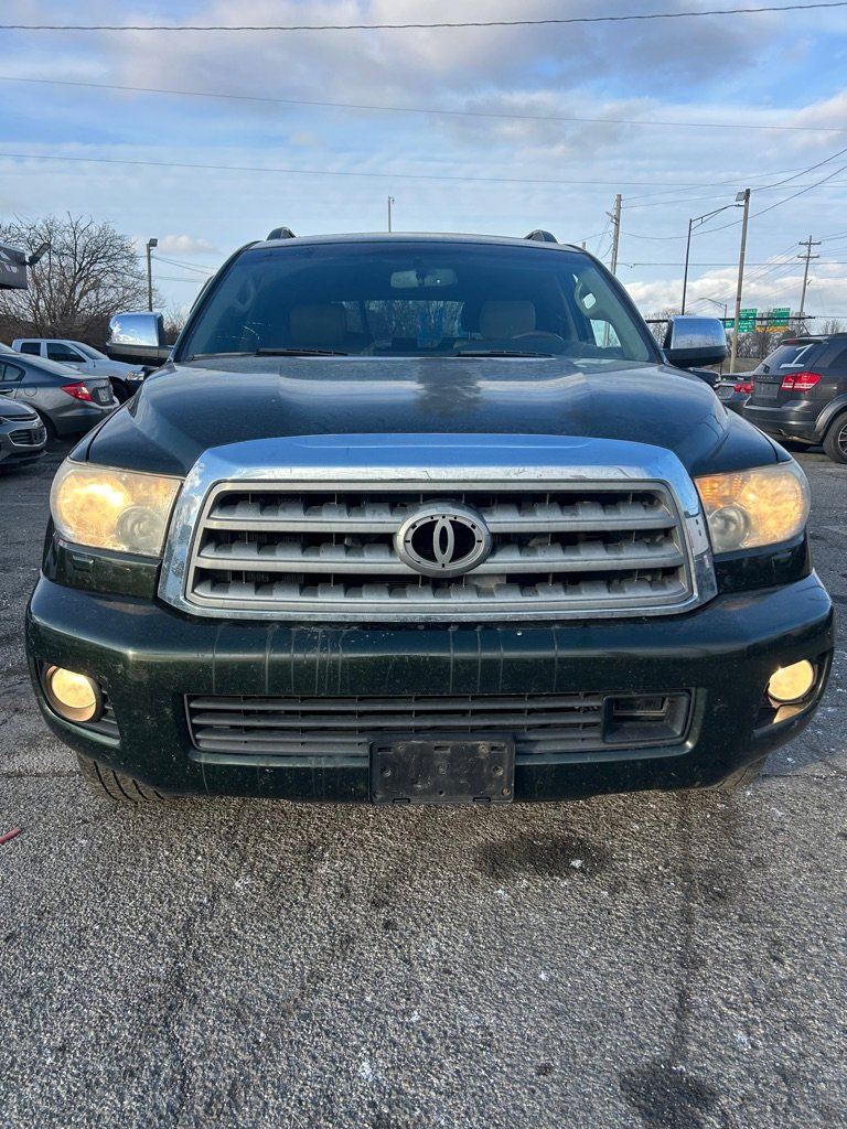 Used 2010 Toyota Sequoia Platinum image 3