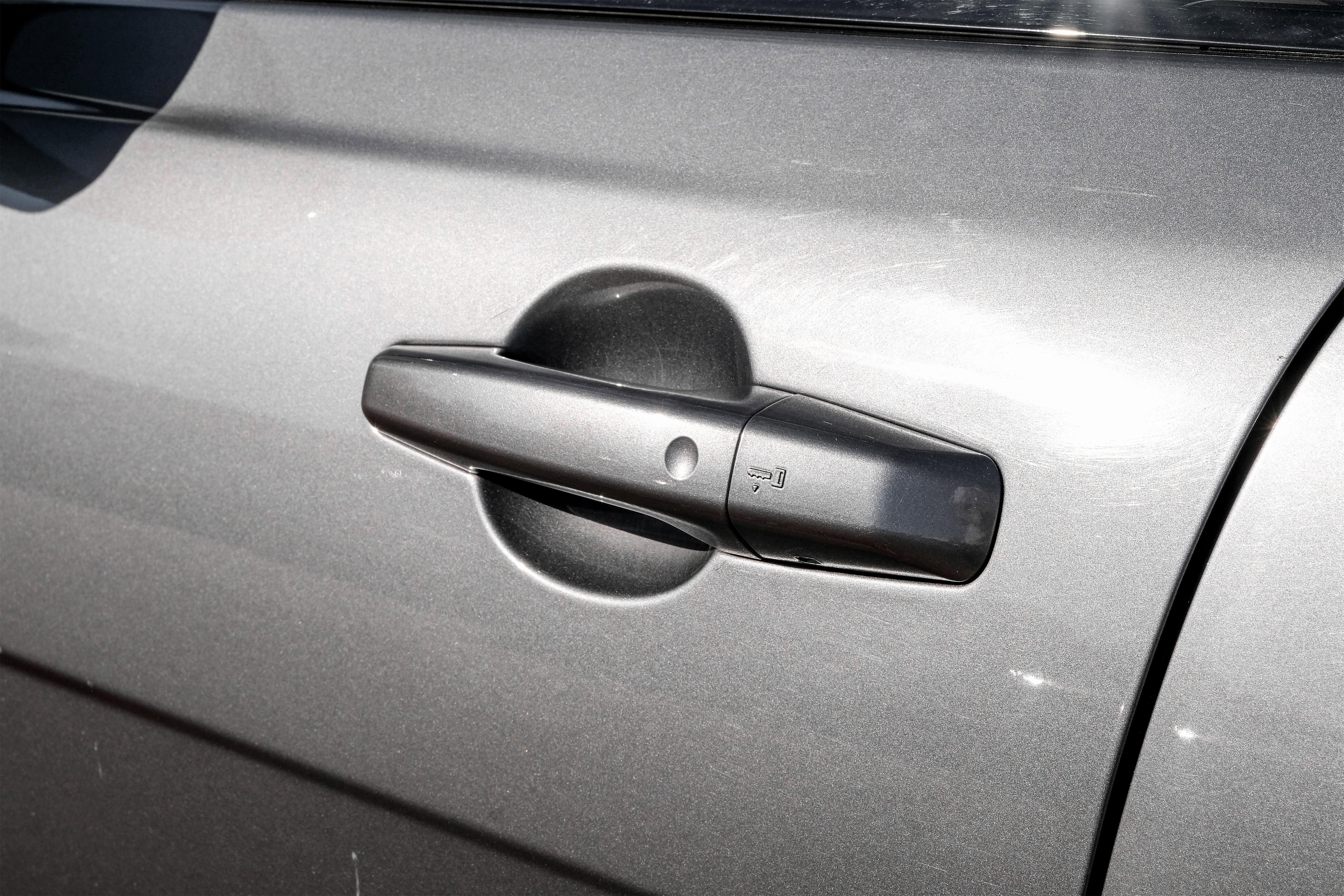 Used 2020 Jaguar XE S image 42