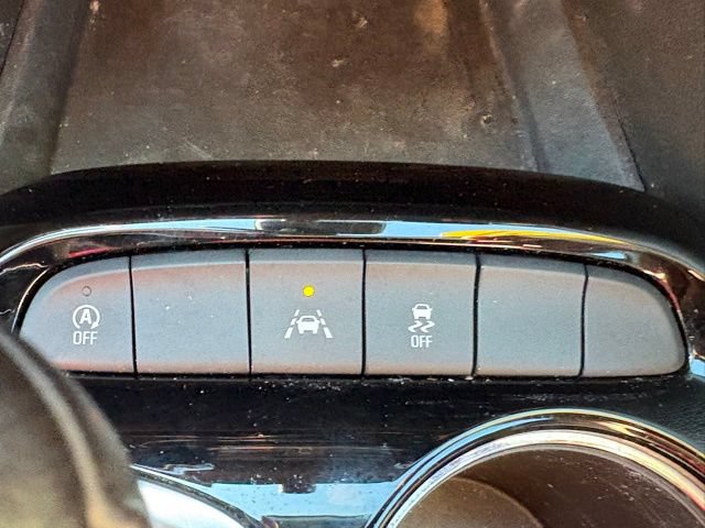 Used 2021 Buick Encore GX Essence w/ Sport Touring Package FWD image 22