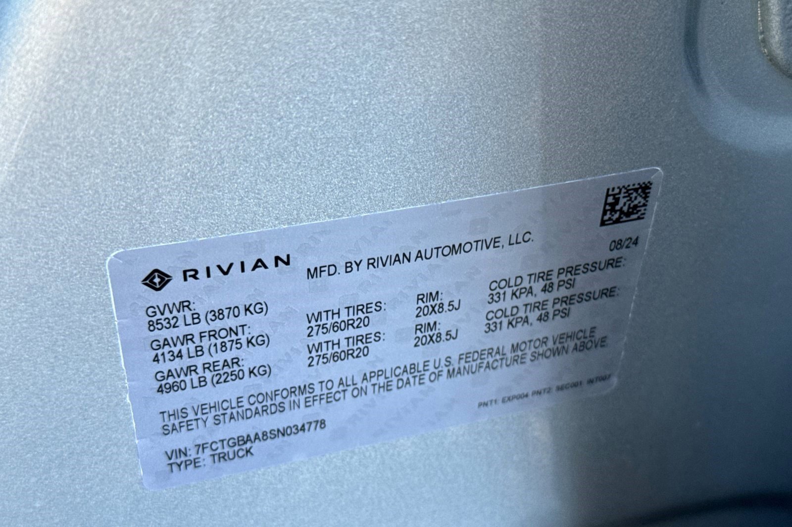 Used 2025 Rivian R1T Adventure image 39