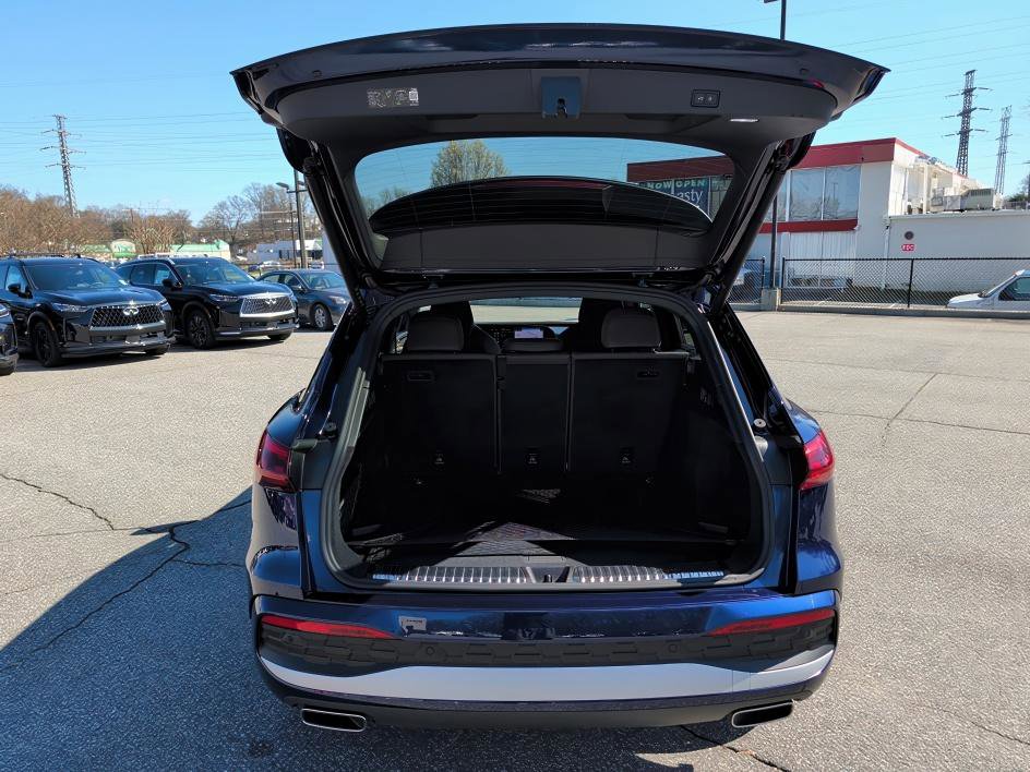 Used 2025 Audi Q5 Premium Plus w/ Premium Plus image 15