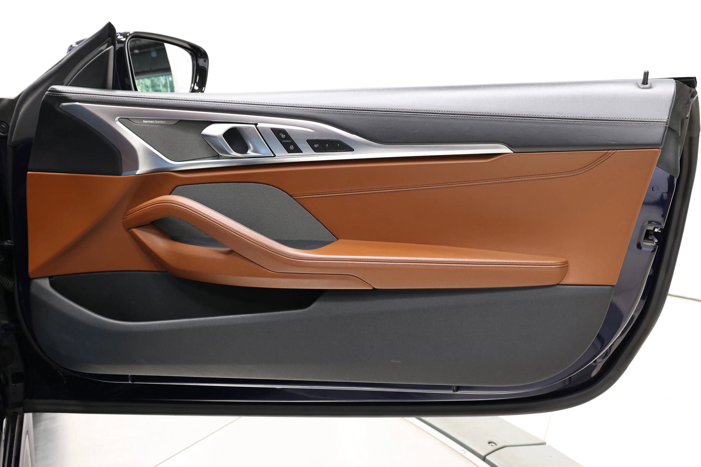 Used 2022 BMW M850i xDrive Convertible image 60