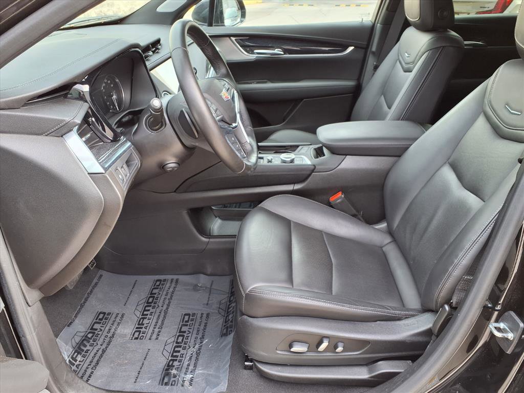 Certified 2023 Cadillac XT5 Premium Luxury w/ LPO, Floor Liner Package image 20