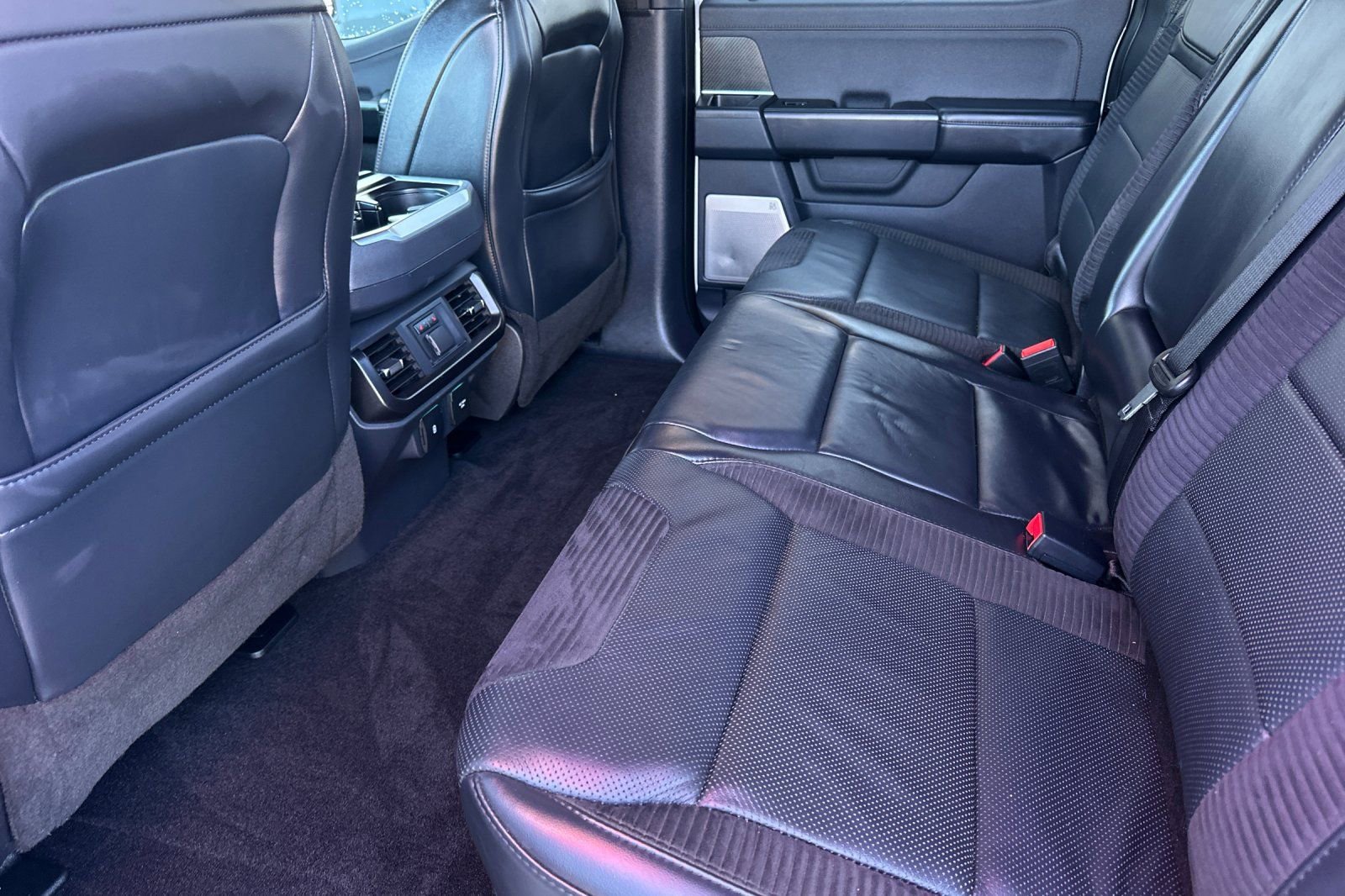 Used 2022 Ford F150 Raptor w/ Raptor 37 Performance Package image 12