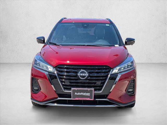 Used 2023 Nissan Kicks SR w/ SR Premium Package FWD image 2