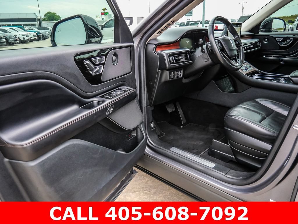 Used 2022 Lincoln Aviator Reserve w/ Equipment Group 201A AWD/4WD image 32