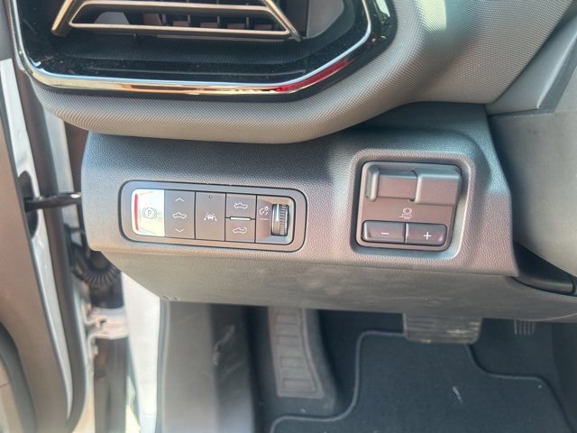 New 2024 Chevrolet Silverado EV RST image 13