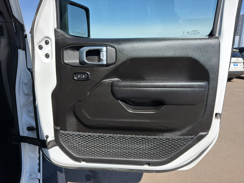 Used 2025 Jeep Wrangler Sport image 28