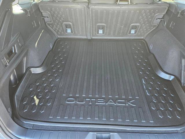 Certified 2025 Subaru Outback Premium image 6